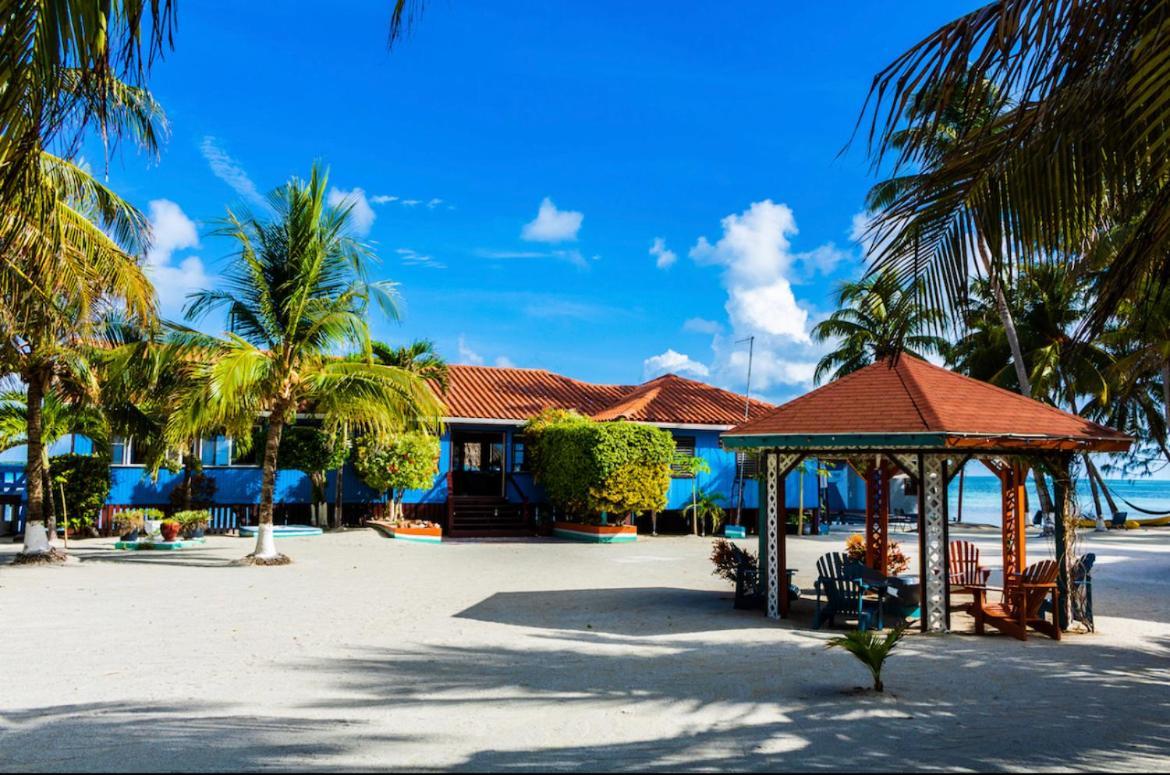 Blue Marlin Beach Resort Dangriga Exterior photo