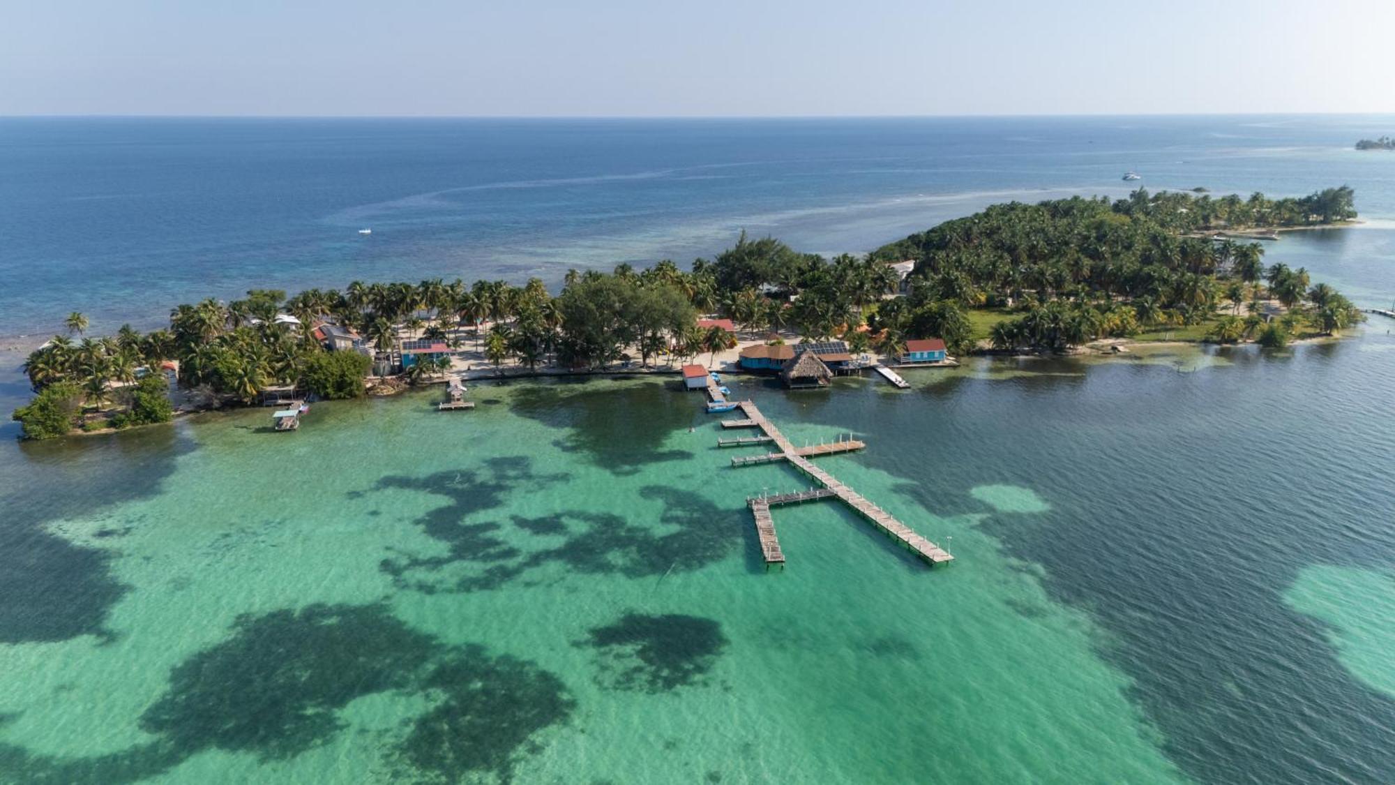 Blue Marlin Beach Resort Dangriga Exterior photo