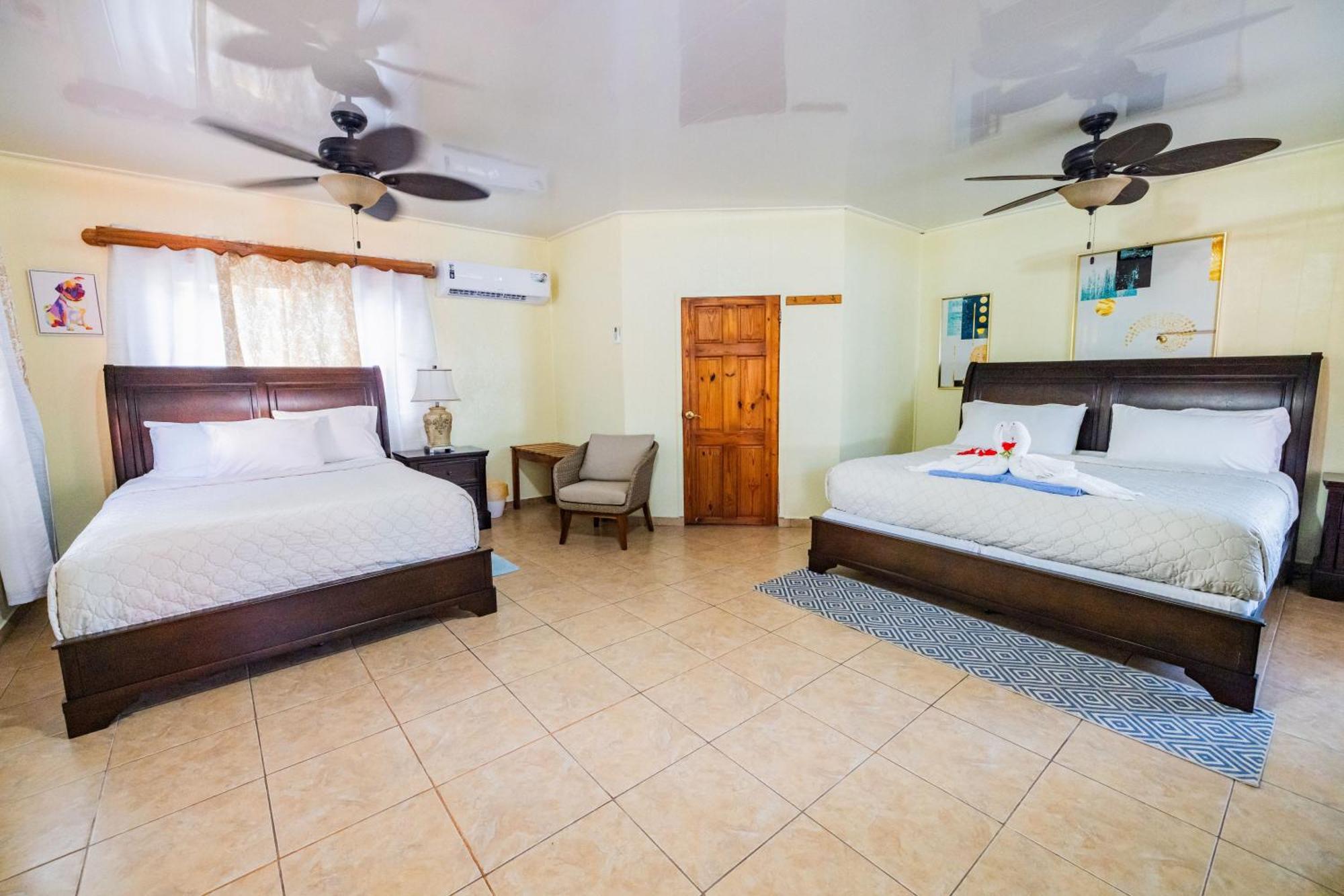 Blue Marlin Beach Resort Dangriga Exterior photo